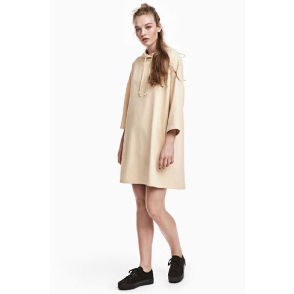 Oversized Sweatshirt Dress With Hood - Picture 4 of 6